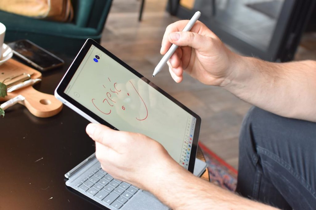 Microsoft Surface Go 3 LTE / fot. OffTech