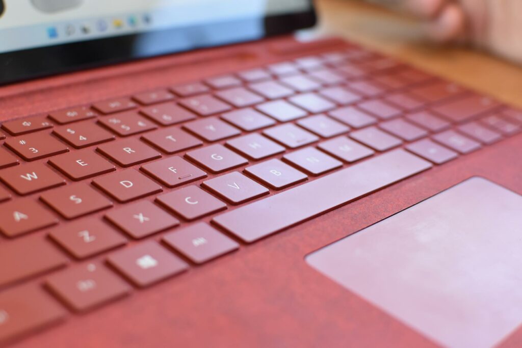 Microsoft Surface Pro 8 /fot. OffTech
